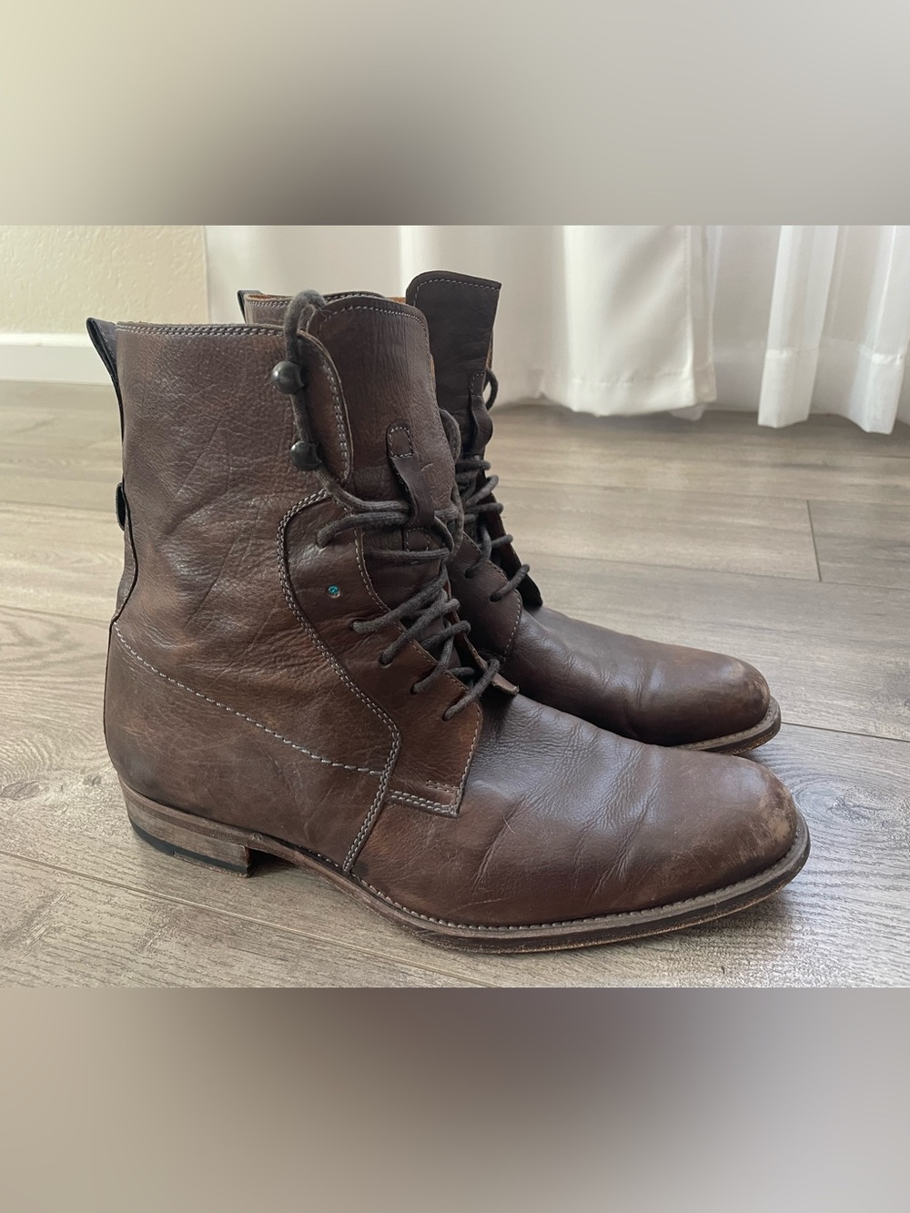 Magnanni Dark Brown Leather Lace-Up Boots